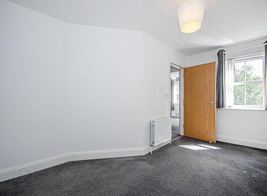 6 Kingsway Court, Kings Road, Belfast, BT5 7EW