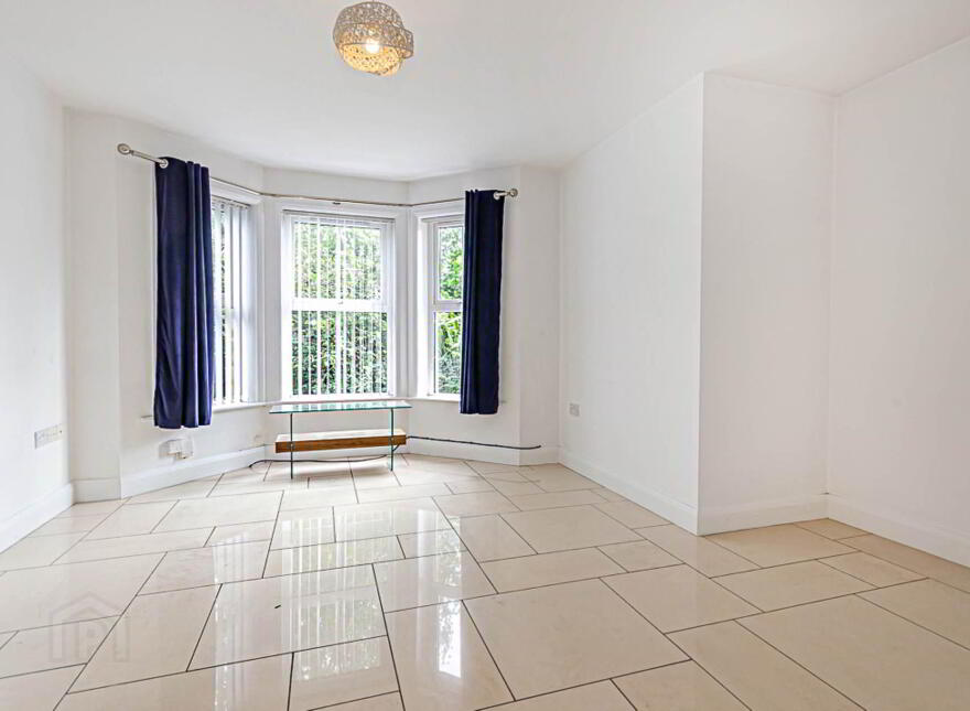 6 Kingsway Court, Kings Road, Belfast, BT5 7EW