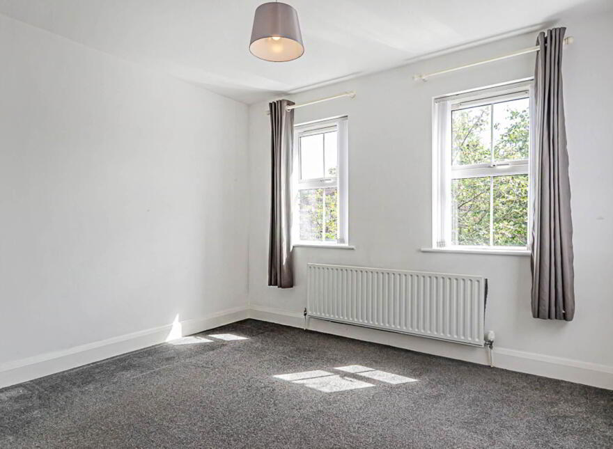 6 Kingsway Court, Kings Road, Belfast, BT5 7EW
