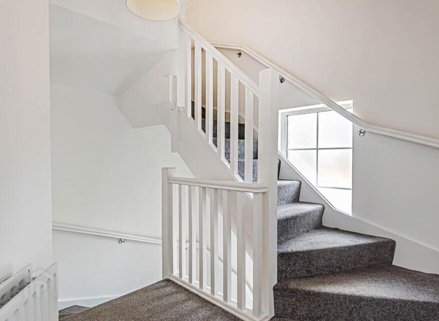 6 Kingsway Court, Kings Road, Belfast, BT5 7EW