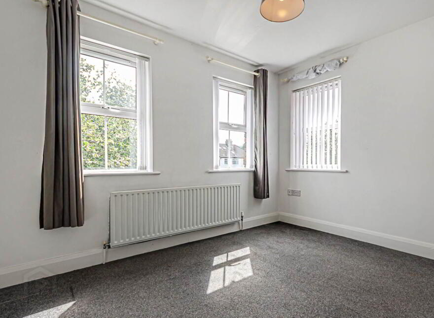6 Kingsway Court, Kings Road, Belfast, BT5 7EW