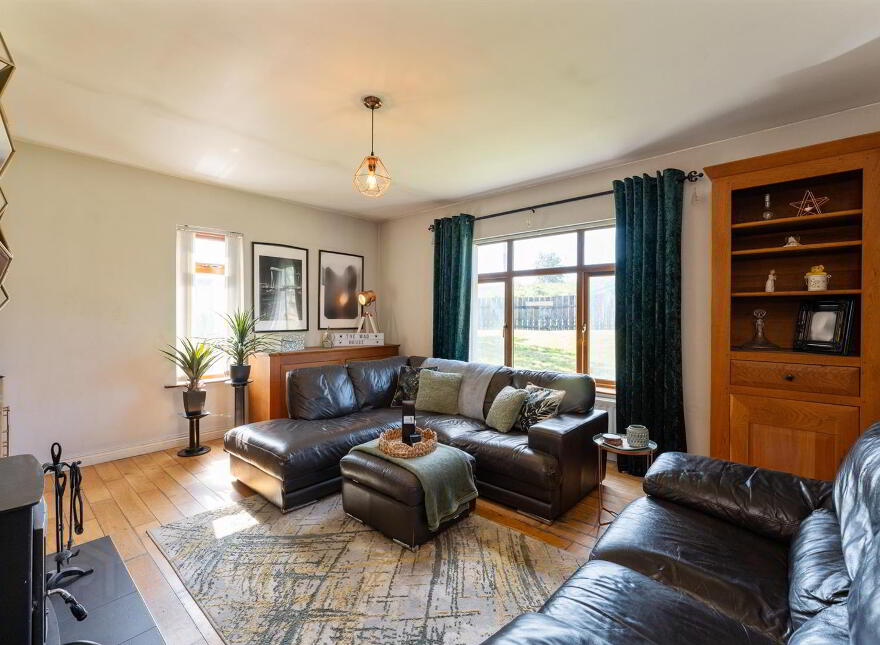 12 Malone Drive, Downpatrick, BT30 6UD