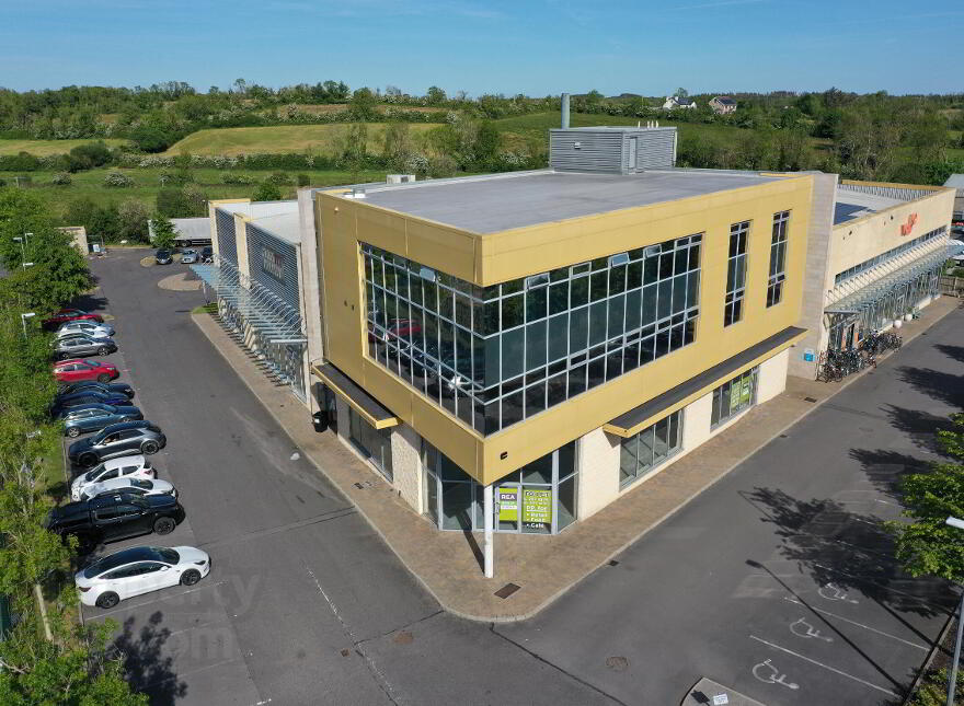 Unit 4, Shannonside Retail Park, Dublin Road, Carrick-On-Shannon, N41HE40 photo