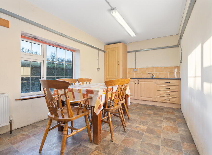 Tooreendaniel, Meelin, Newmarket