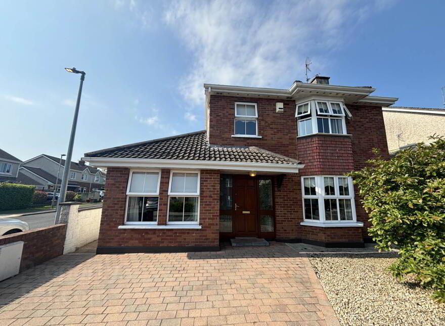 5 Nessan Court, Church Road, Raheen photo