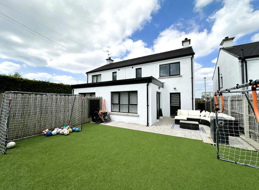 5 Loughans View, Gilford, BT63 6FF