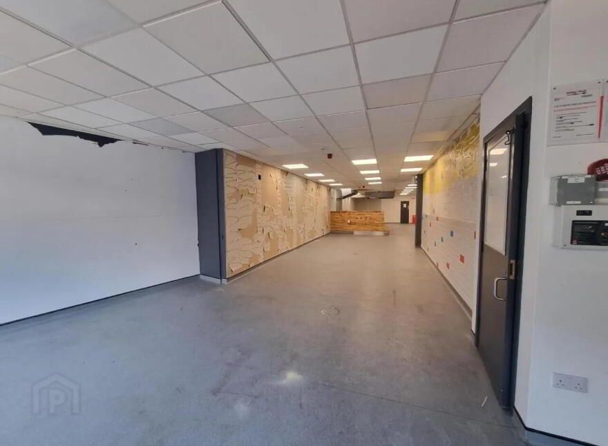 Commercial Retail Unit, 18 Davis Street, Mallow