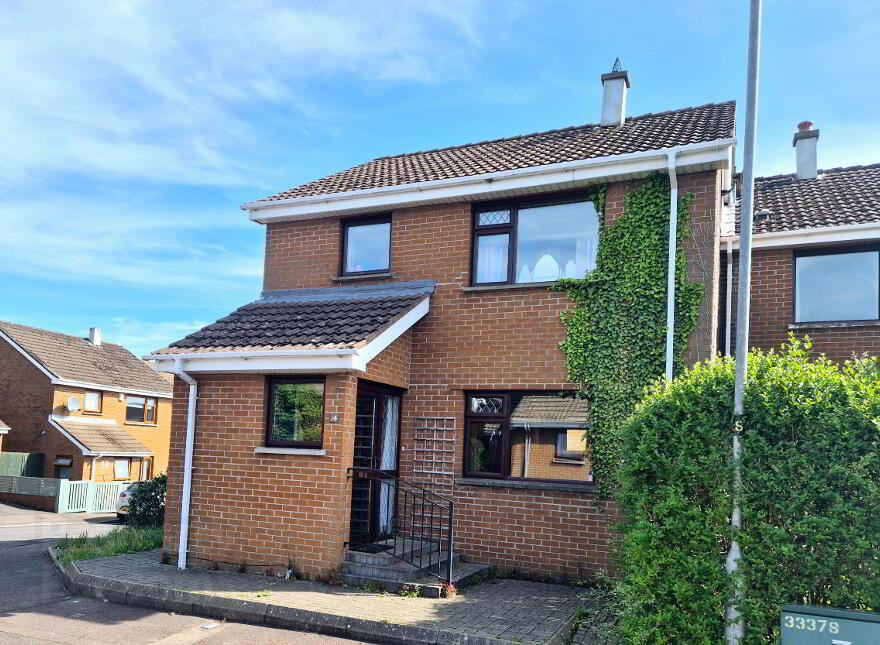 14 Glenloch Park, Coleraine, BT52 1TY photo