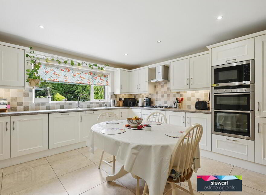 17 Kensington Manor, Inn Road, Dollingstown, BT66 7HR