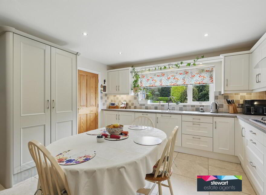 17 Kensington Manor, Inn Road, Dollingstown, BT66 7HR