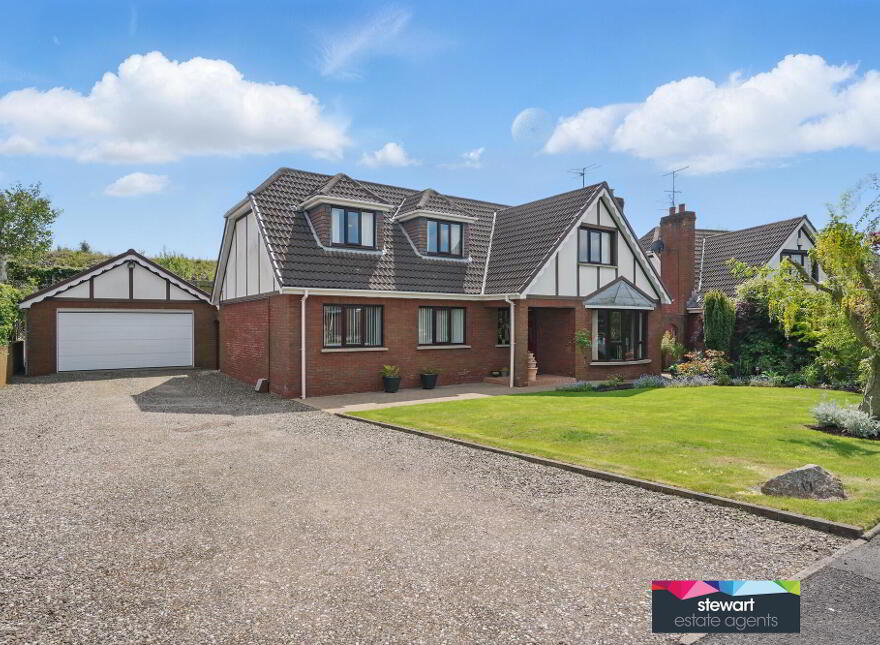 17 Kensington Manor, Inn Road, Dollingstown, BT66 7HR photo