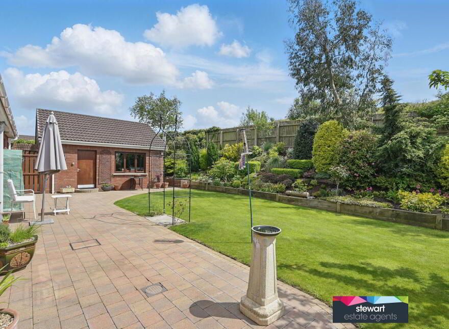 17 Kensington Manor, Inn Road, Dollingstown, BT66 7HR