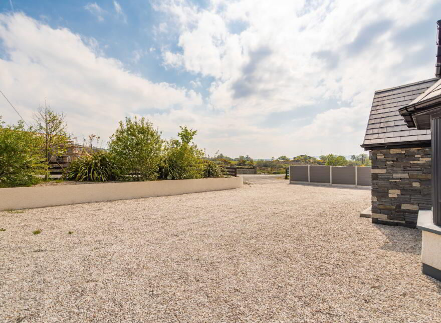 Kinnego, Buncrana, F93K371