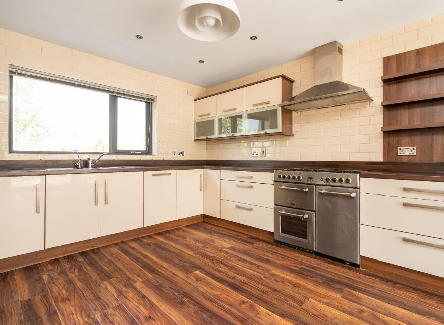 Kinnego, Buncrana, F93K371