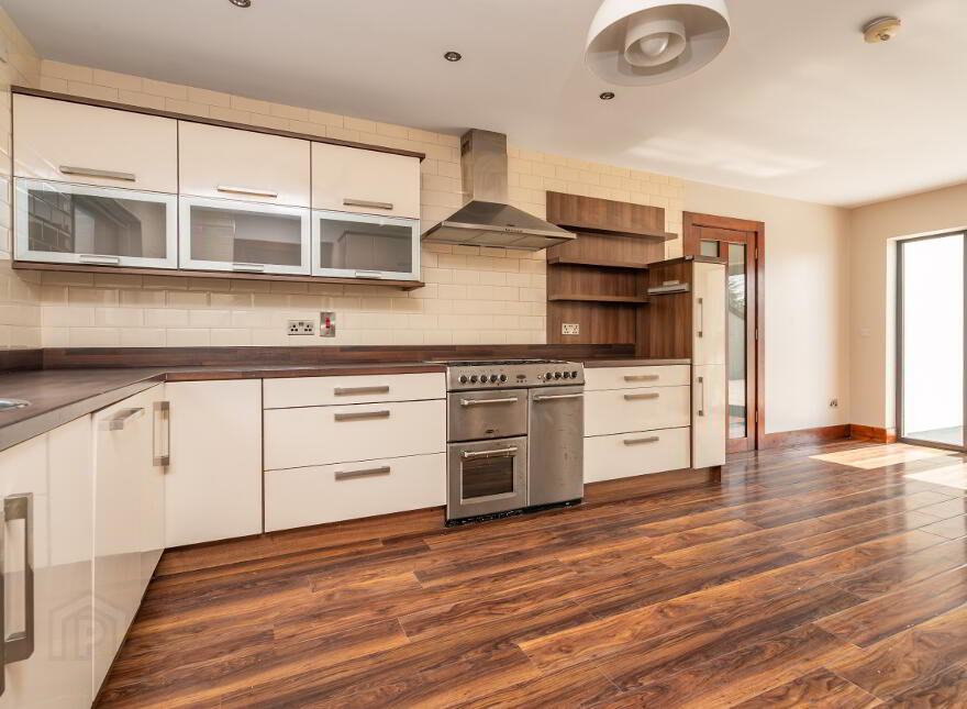 Kinnego, Buncrana, F93K371