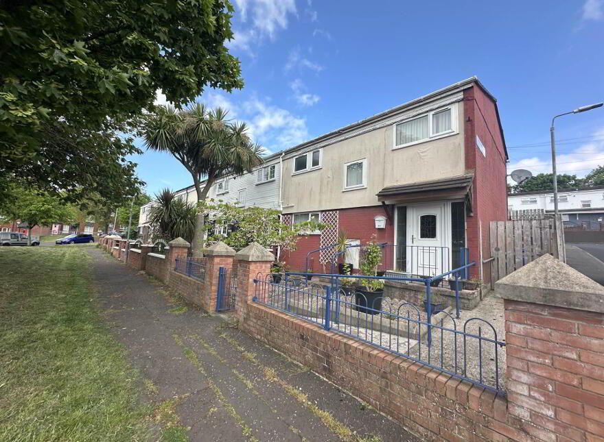 83 Glenveagh Drive, Lenadoon, Belfast, BT11 9QA photo