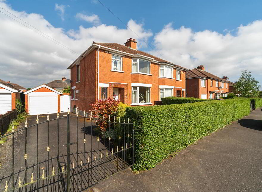 38 Norwood Drive, Belfast, BT4 2EB photo