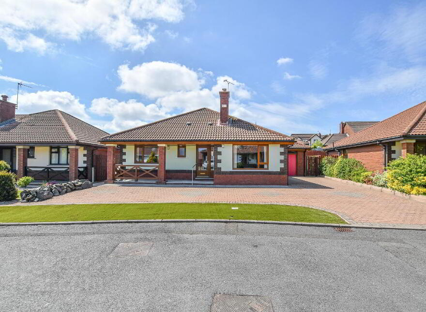 3 Lord Warden's Grove, Bangor, BT19 1YL photo