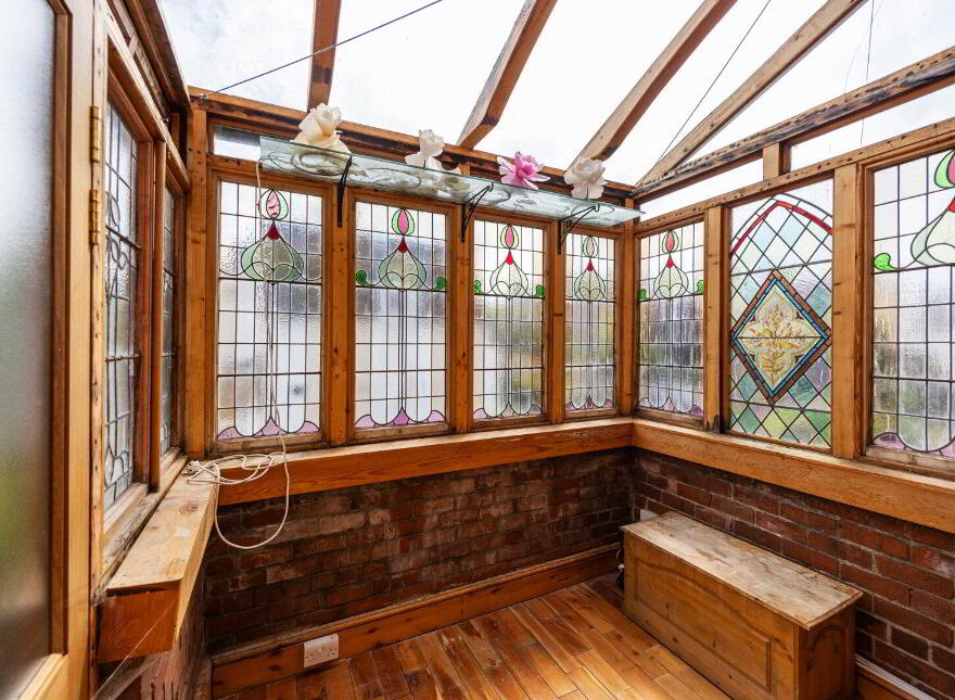 46 Marlborough Park North, Belfast, BT9 6HJ