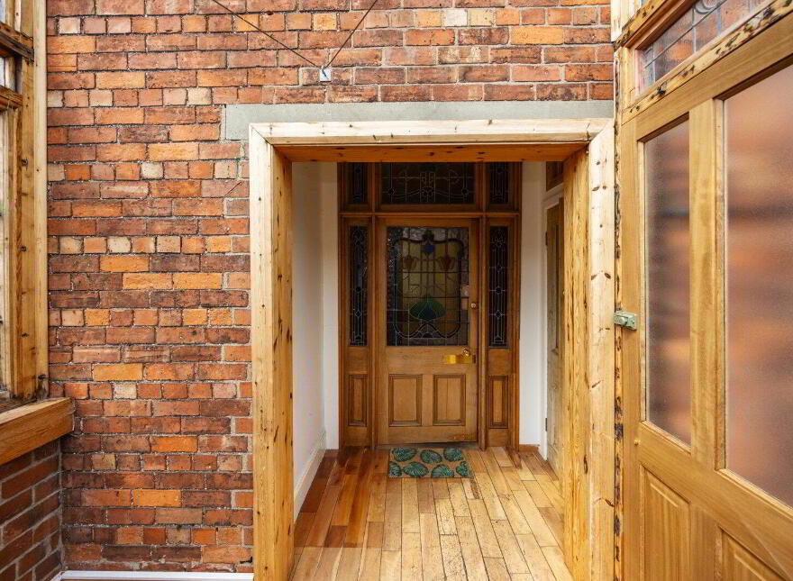 46 Marlborough Park North, Belfast, BT9 6HJ