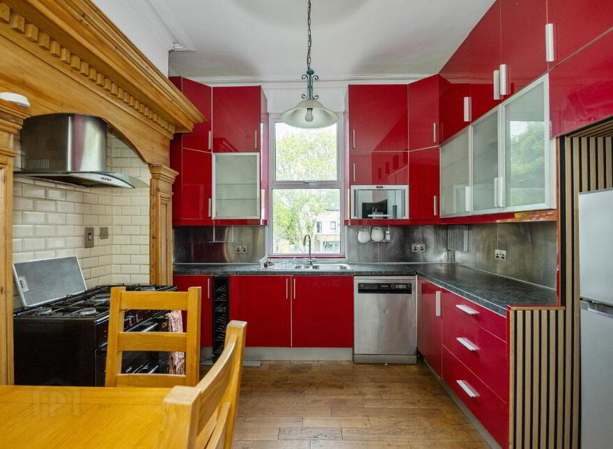 46 Marlborough Park North, Belfast, BT9 6HJ