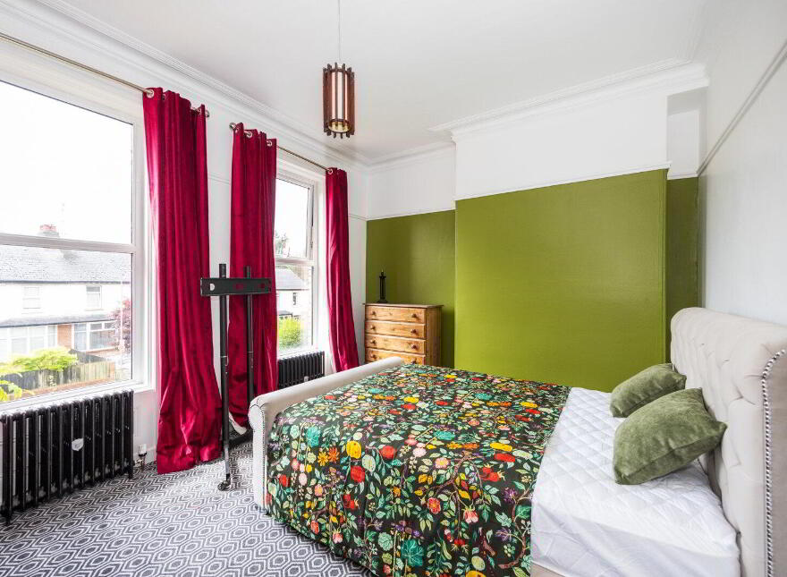 46 Marlborough Park North, Belfast, BT9 6HJ