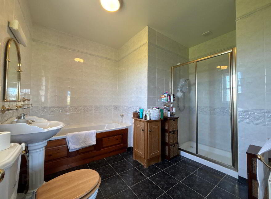 Moortown House, Rathronan, Clonmel, E91XK73
