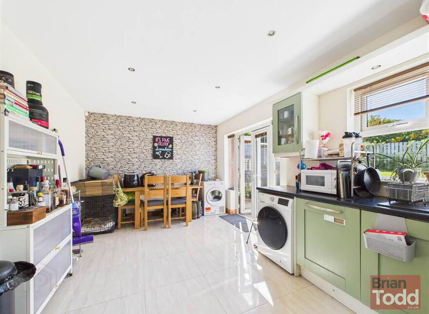 Porter Green Avenue, Larne, BT40 2UJ