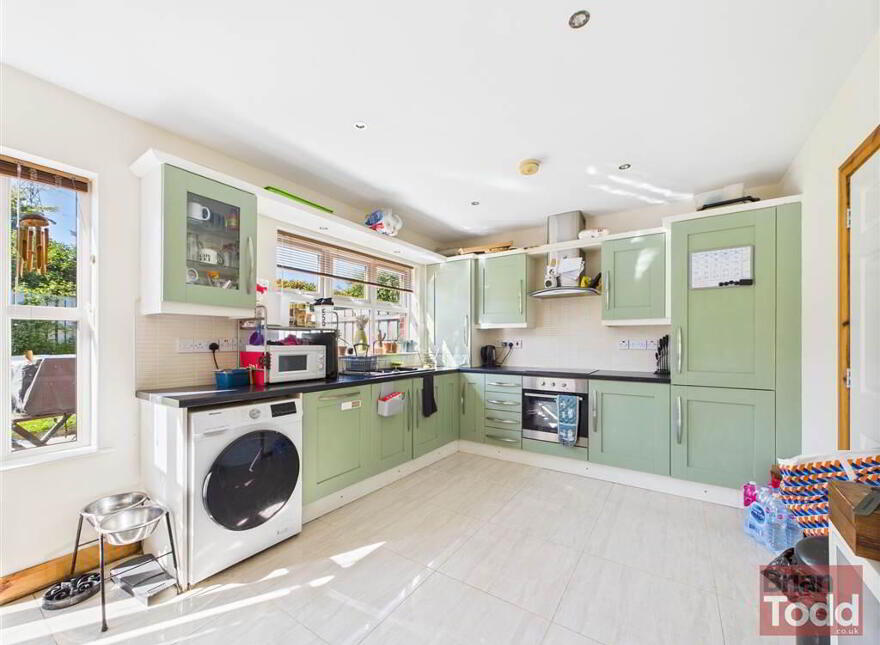 Porter Green Avenue, Larne, BT40 2UJ