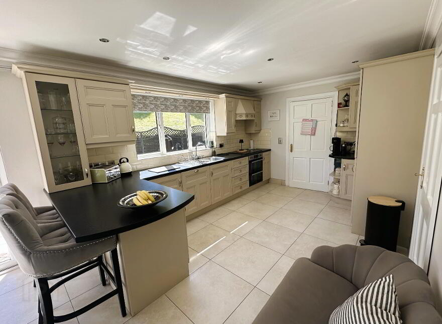 3 Lisnaweelan Court, Banbridge, BT32 3QP