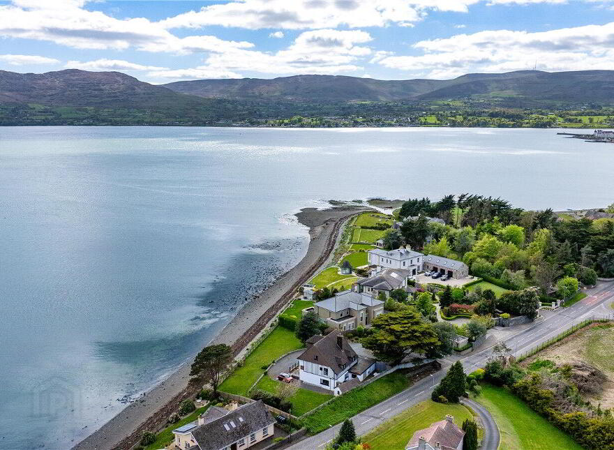 37 Rostrevor Road, Warrenpoint, Newry, BT34 3RU