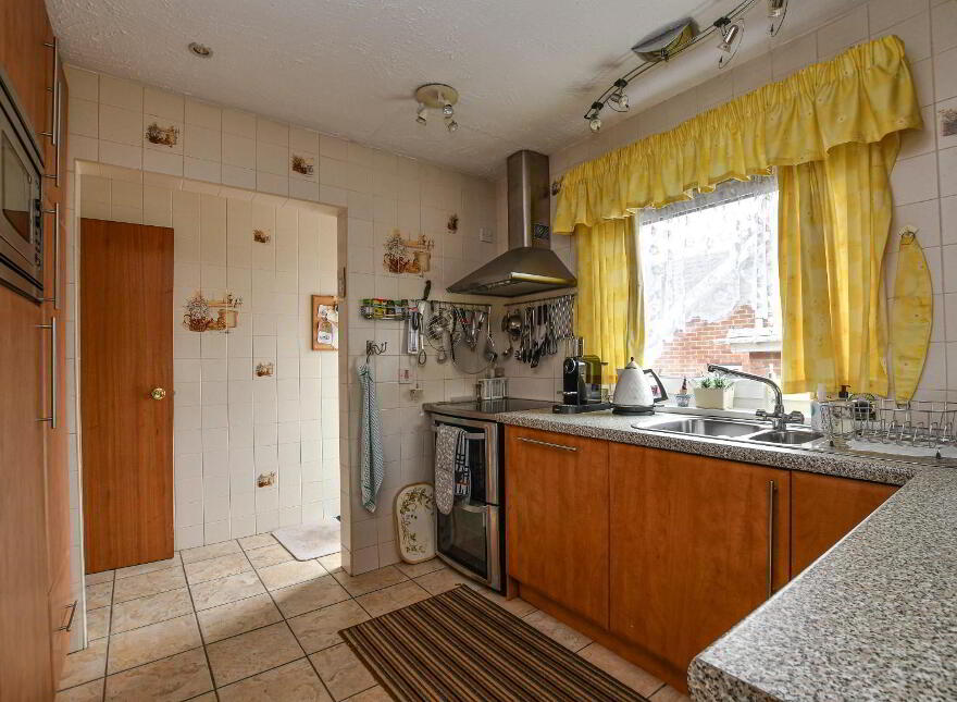 18 Ballymaconnell Road South, Bangor, BT19 6DQ