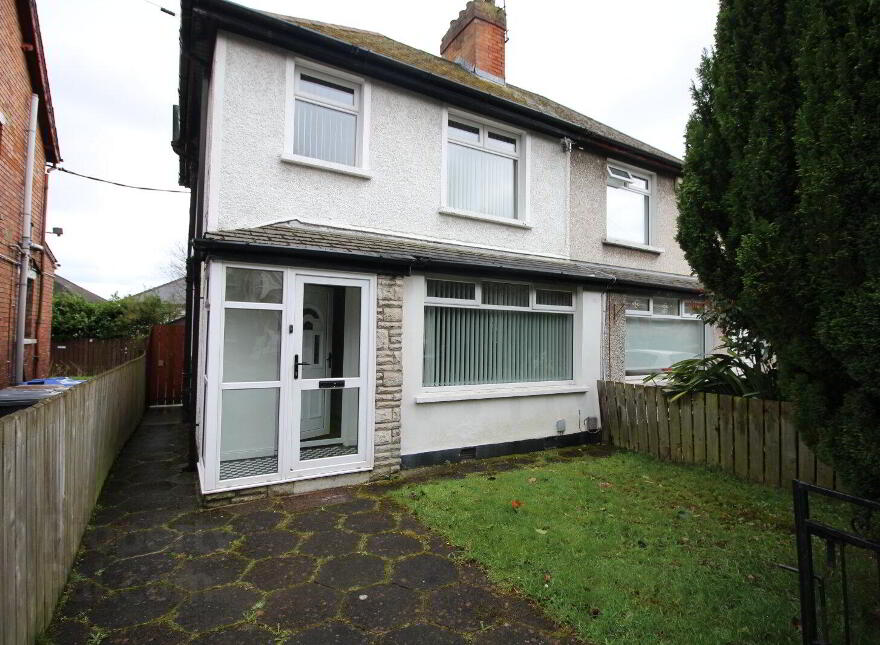 29 Sunnyhill Park, Dunmurry, Belfast, BT17 0PY photo