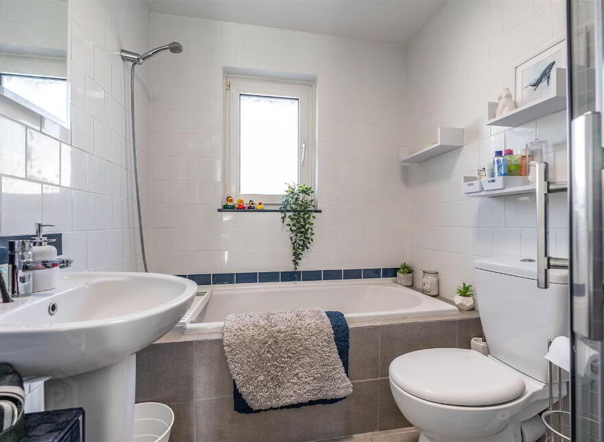 84 Drumadoon Drive, Dundonald, Belfast, BT16 2PR