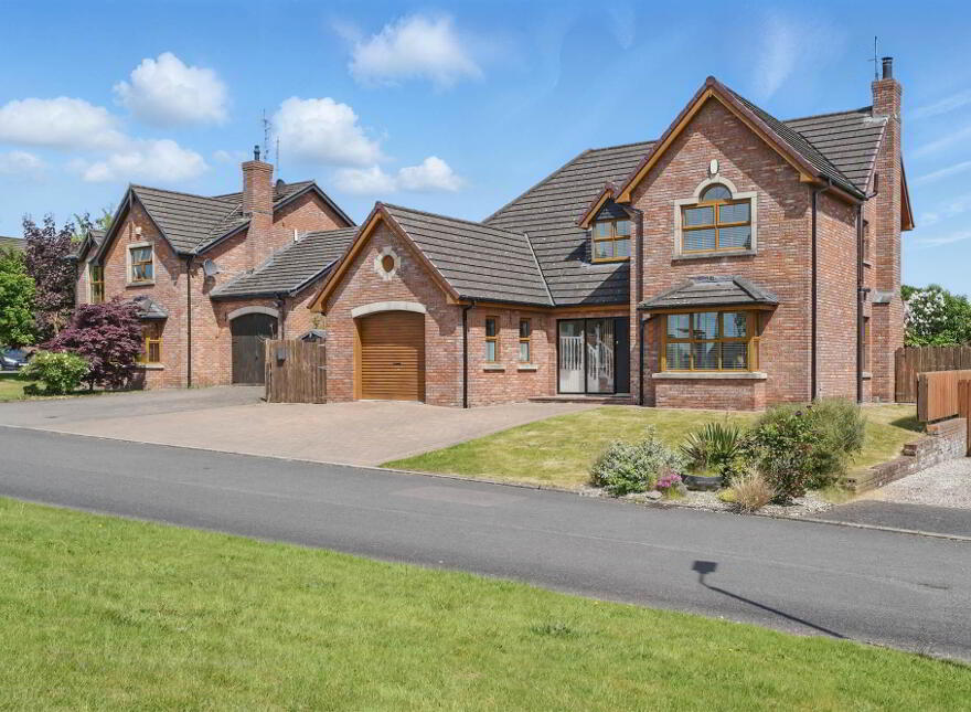 6 Kings Chase, Lisburn, BT27 5ST photo