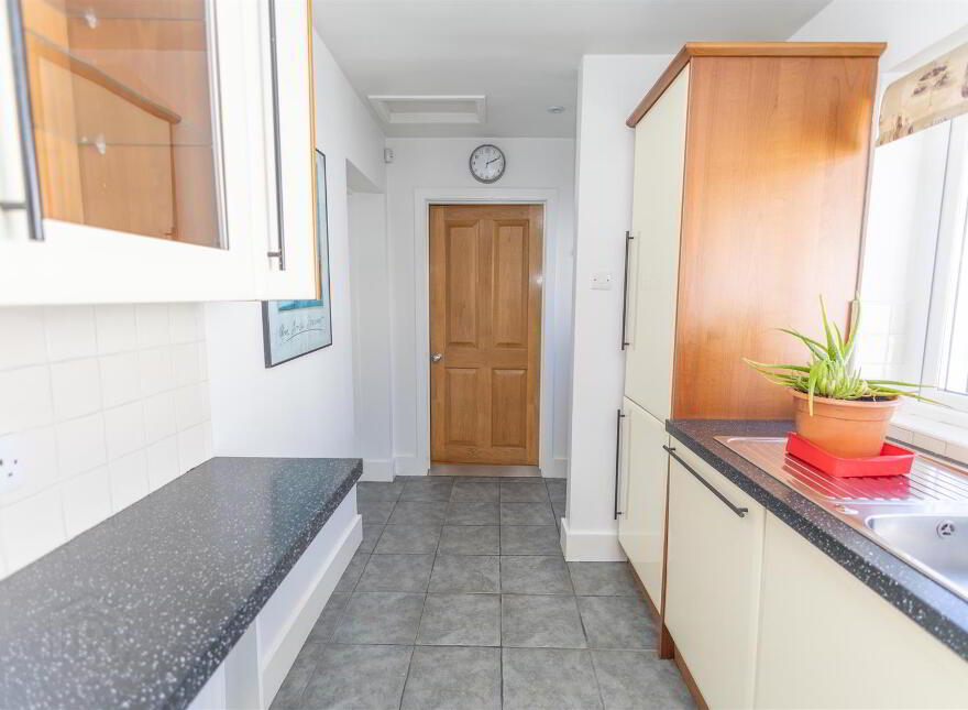 68 Charlotte Street, Warrenpoint, Newry, BT34 3LF