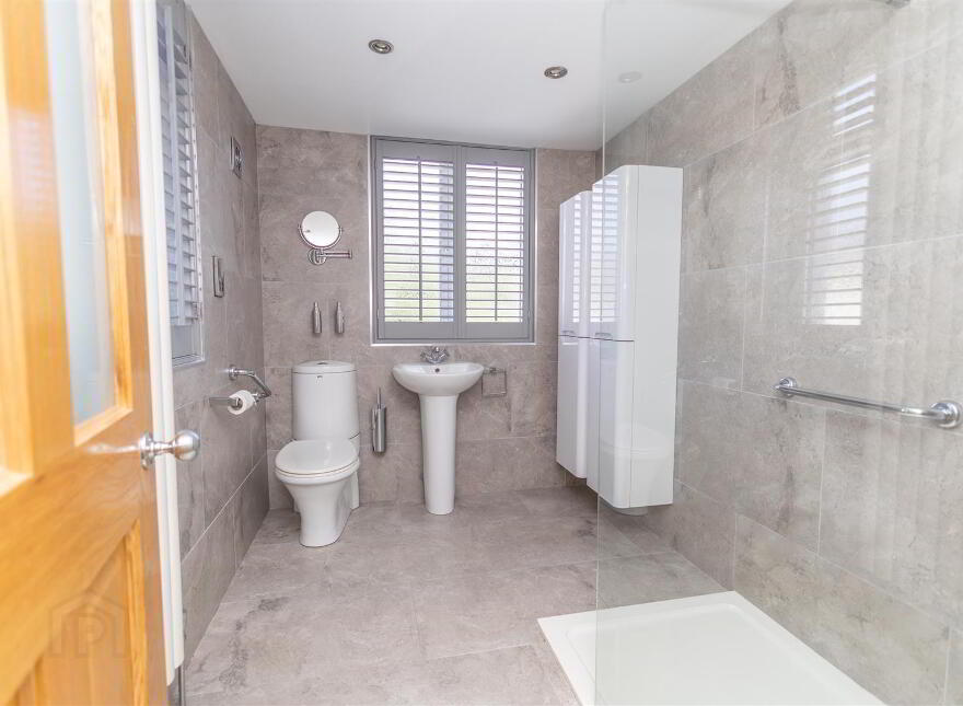 68 Charlotte Street, Warrenpoint, Newry, BT34 3LF
