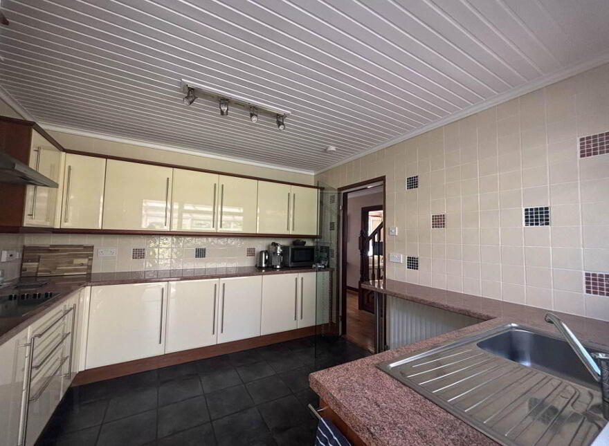 51 Downshire Gardens, Carrickfergus, BT38 7LN