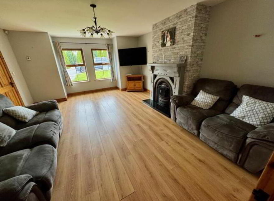 No. 51 Daisyhill Manor, Ballyconnel, Ballyconnell, H14XD52