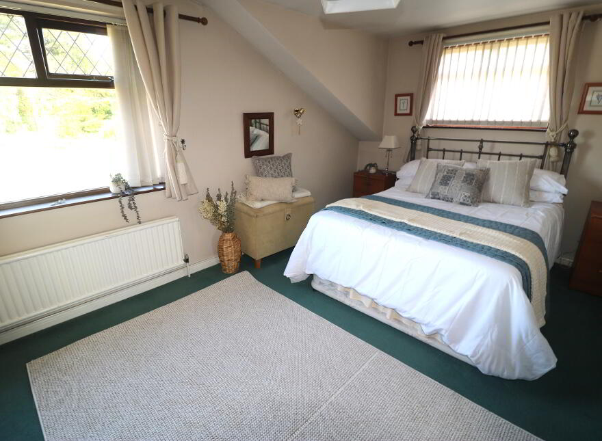 2 Oaklands, Cullybackey, Ballymena, BT42 1DU