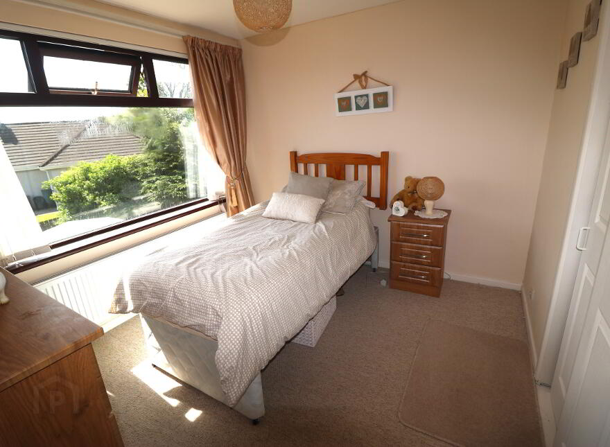 2 Oaklands, Cullybackey, Ballymena, BT42 1DU