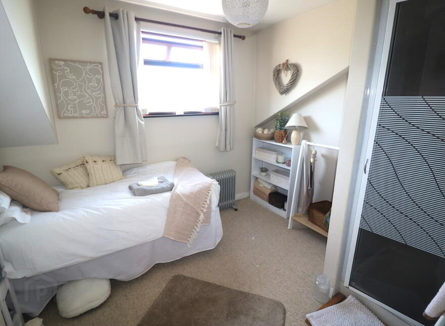 2 Oaklands, Cullybackey, Ballymena, BT42 1DU