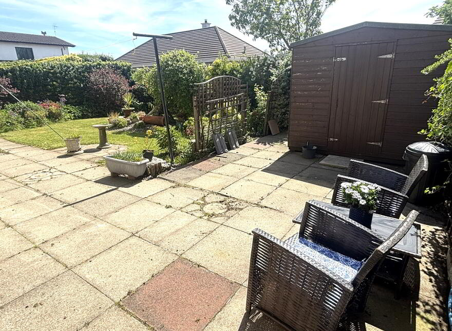 2 Oaklands, Cullybackey, Ballymena, BT42 1DU