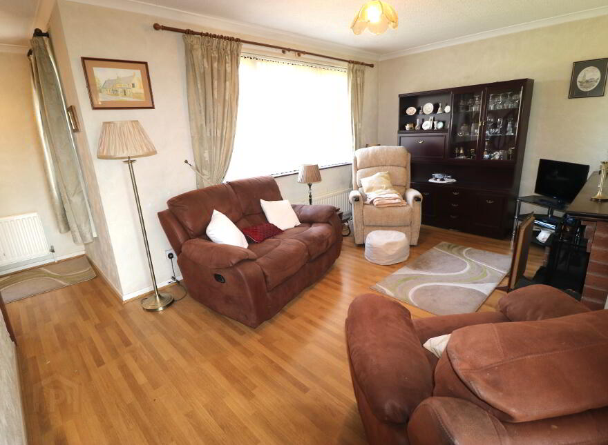 2 Oaklands, Cullybackey, Ballymena, BT42 1DU