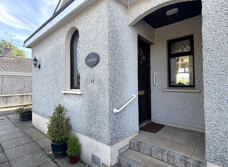2 Oaklands, Cullybackey, Ballymena, BT42 1DU