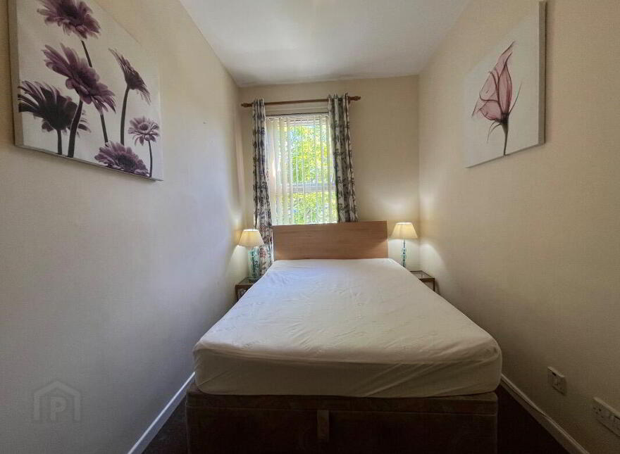 Apt 2, 100 University Avenue, Belfast, BT7 1GY