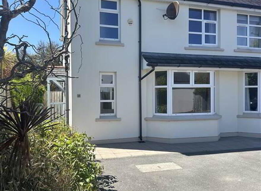 44 Waverley Drive, Bangor, BT20 5LD photo