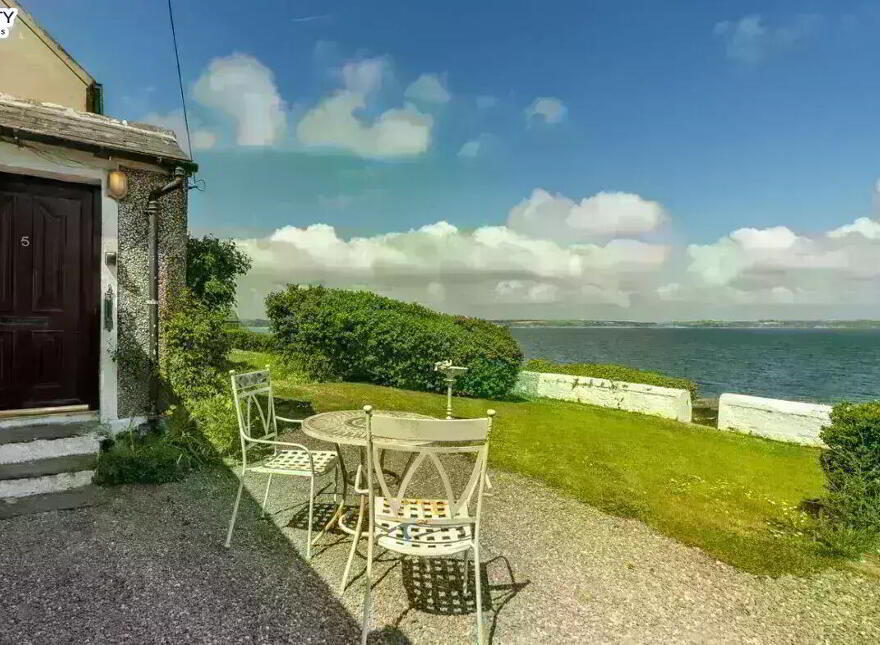 5 Atlantic Terrace, Ballycotton
