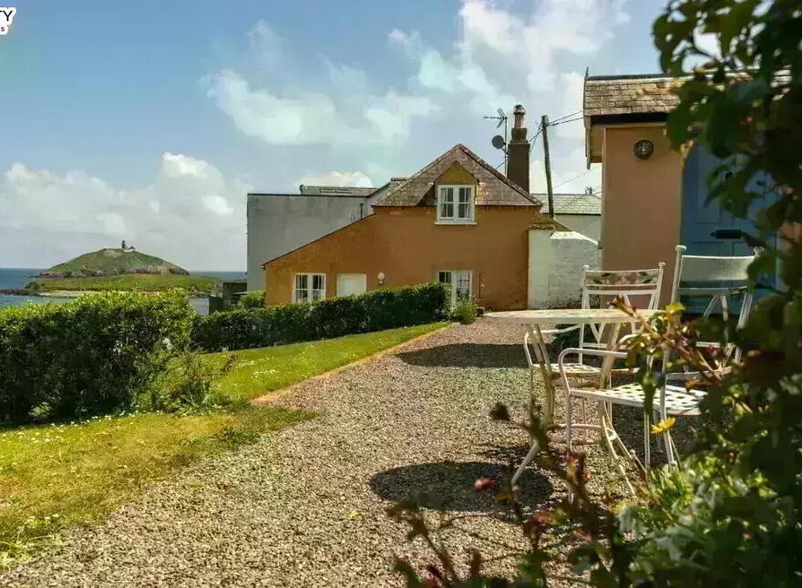 5 Atlantic Terrace, Ballycotton