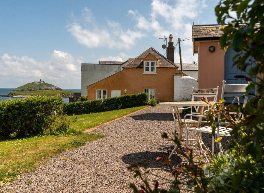 5 Atlantic Terrace, Ballycotton